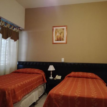 Hotel Crystal Neuquén Екстериор снимка