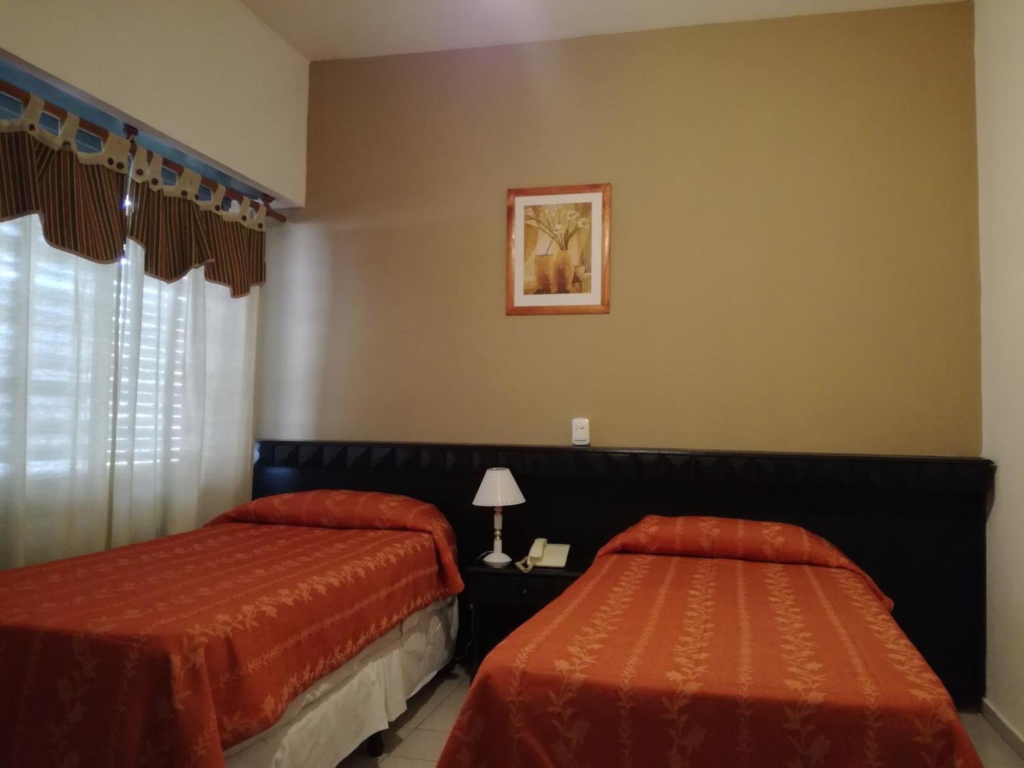 Hotel Crystal Neuquén Екстериор снимка