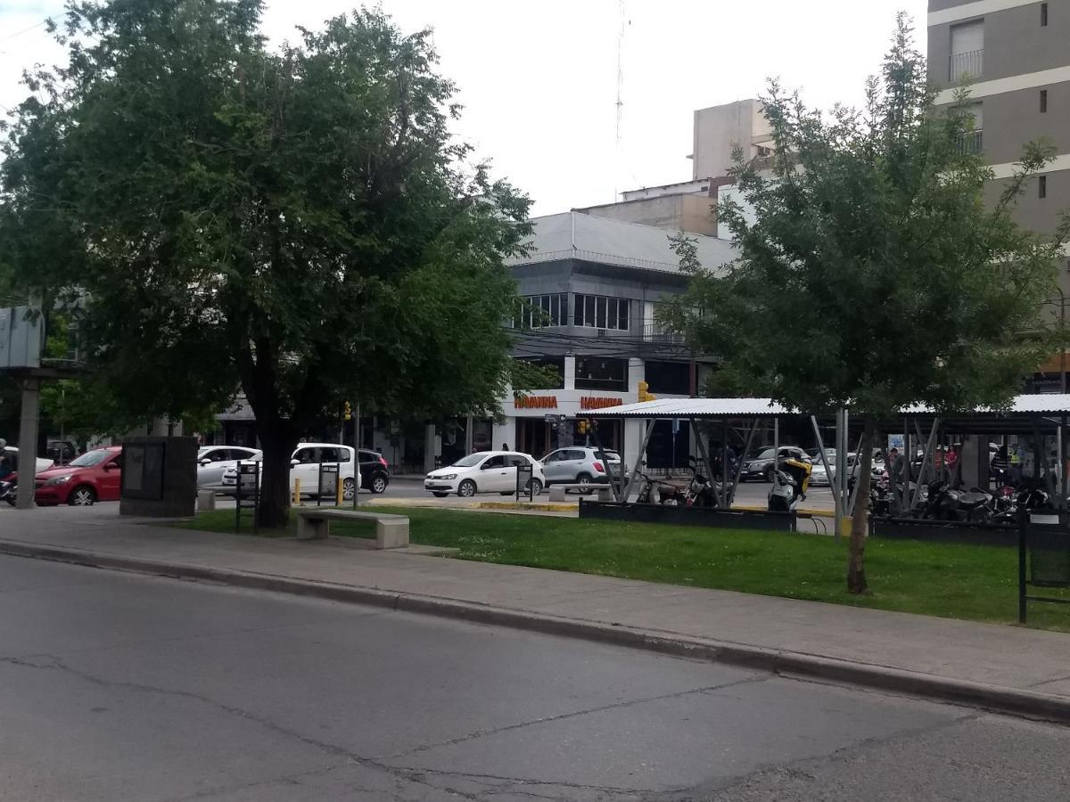 Hotel Crystal Neuquén Екстериор снимка
