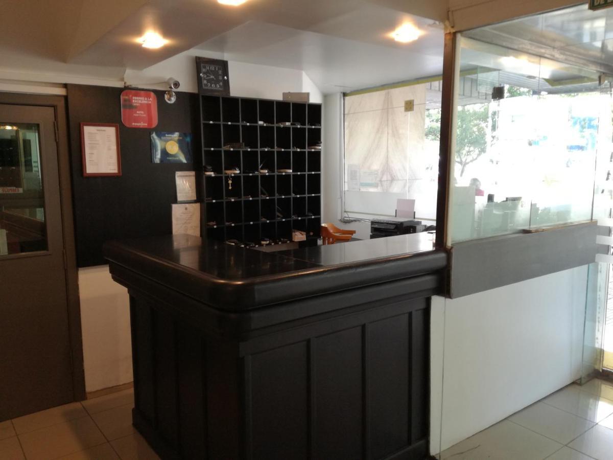 Hotel Crystal Neuquén Екстериор снимка