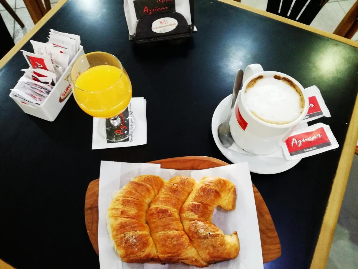 Hotel Crystal Neuquén Екстериор снимка